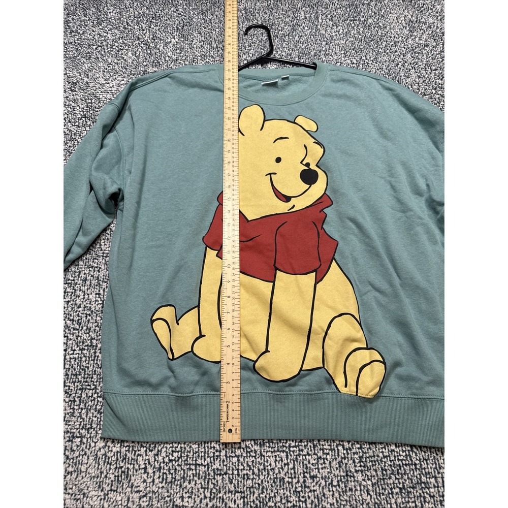 Disney's Winnie The Pooh Cute Pose Juniors' Oversized Graphic Pullover Size L - Picture 7 of 13